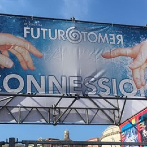 Futuro Remoto a Napoli, “connessioni” in piazza del Plebiscito