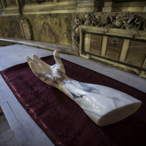Tesori d’arte a Napoli, Jago dà una mano alla chiesa del Vasari
