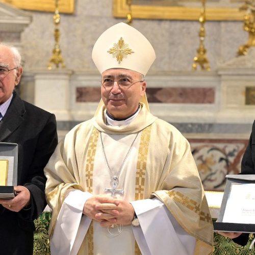 Il vescovo Pietro Lagnese: Giornalisti, amate le buone notizie!