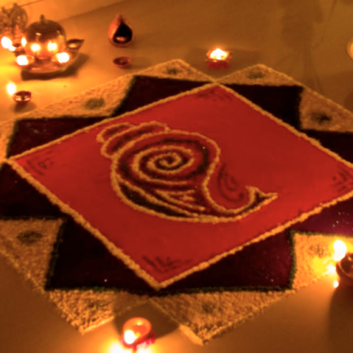 Diwali. La festa delle luci a Capua, lanterne sul fiume Volturno