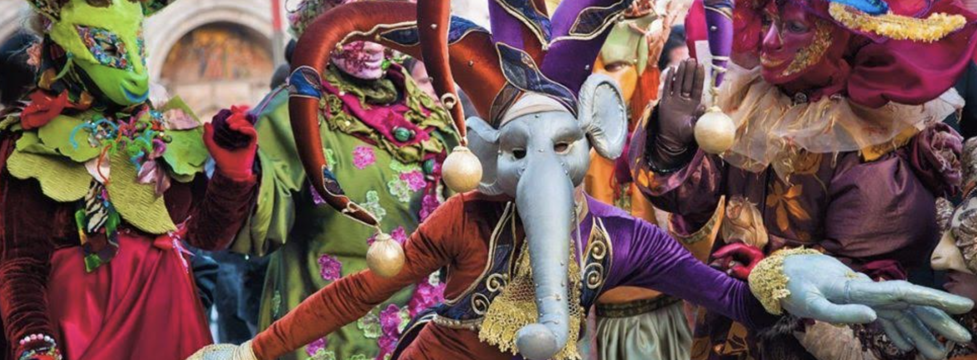 Carnevale a Capua, gran ballo in maschera e carri allegorici