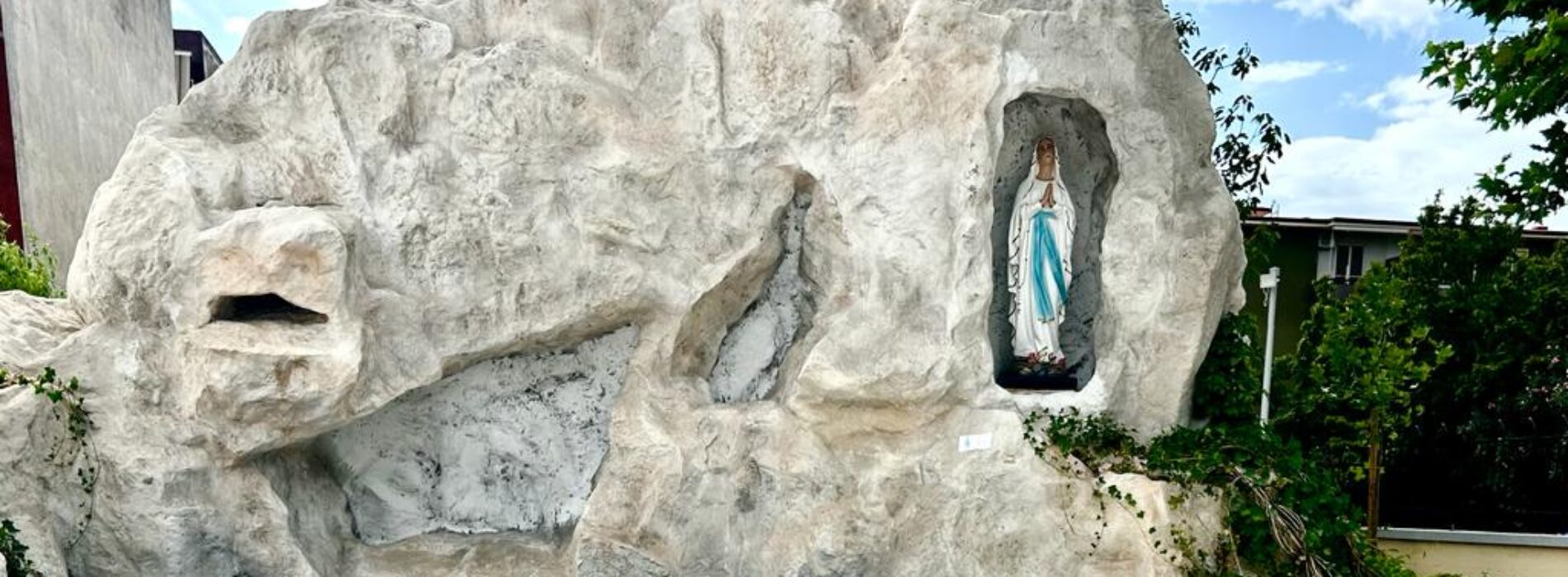 Natività di Maria, la parrocchia di Lourdes celebra l’evento